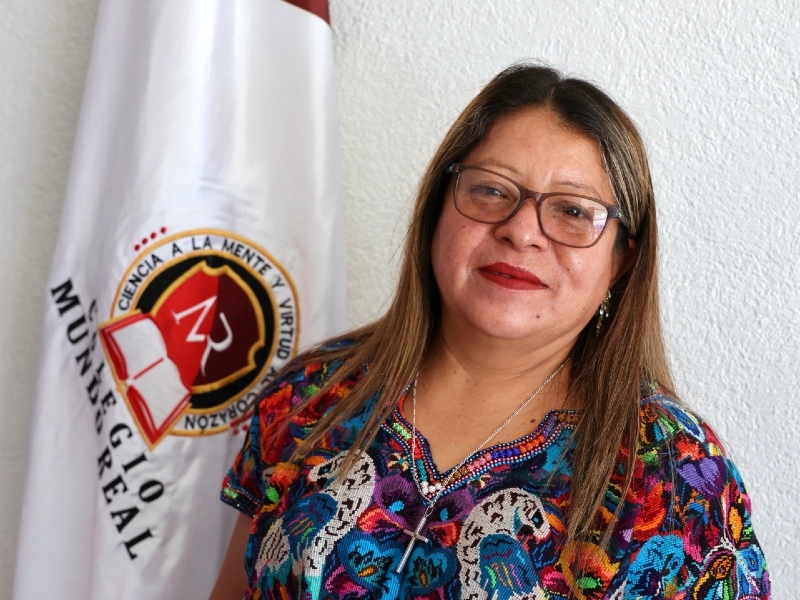 Licda. Dora Floridalma Yax Morales